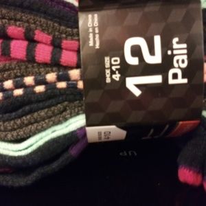 12 Pair Ladies' Socks Athletic Works Size 4-10
